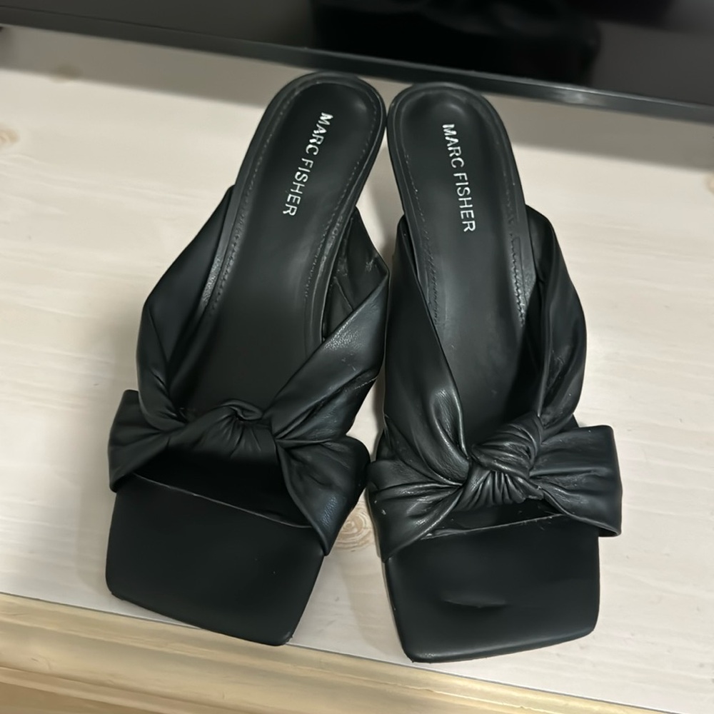 Marc Fisher 8.5 sandal heels